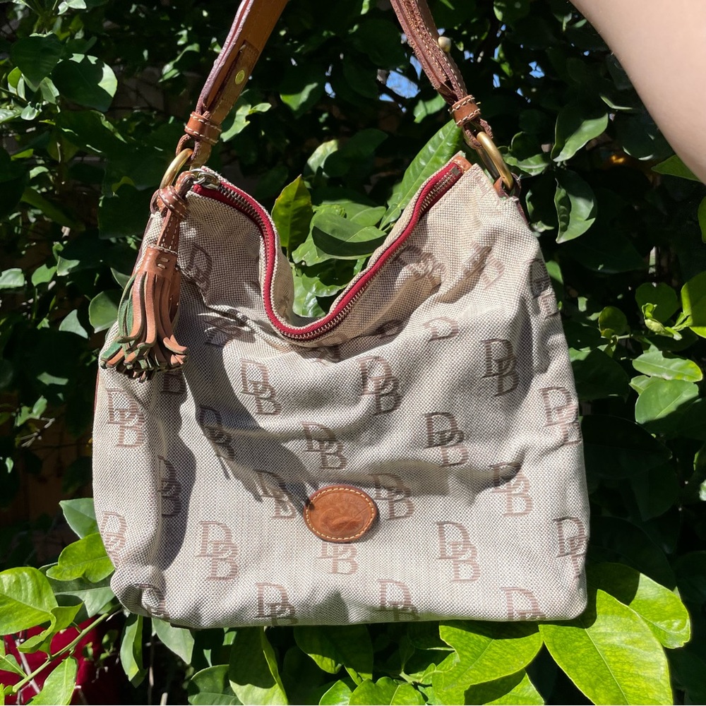 Dooney & Bourke purse